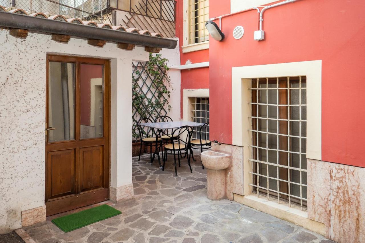 Flats4Rent Casa Di Tea Apartment Verona Luaran gambar